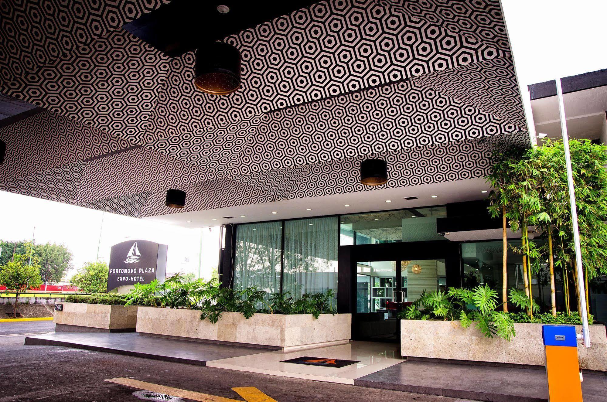 Hotel Portonovo Plaza Expo Zapopan Exterior photo